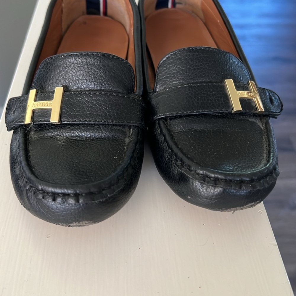 Women’s Tommy Hilfiger Black loafers size 7.5 M - Picture 7 of 7